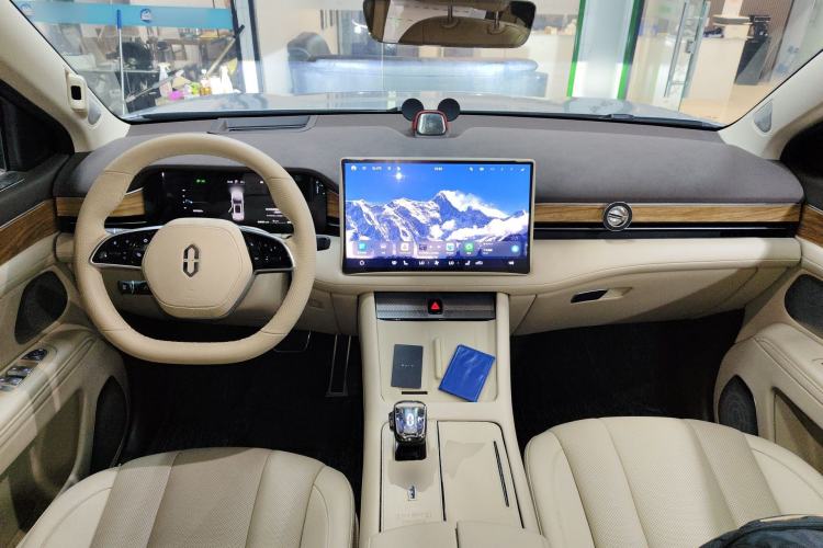 Used Hima AITO M7 2024 1.5T Intelligent Driving Rear-Drive Max Edition 5 Seats Center Console