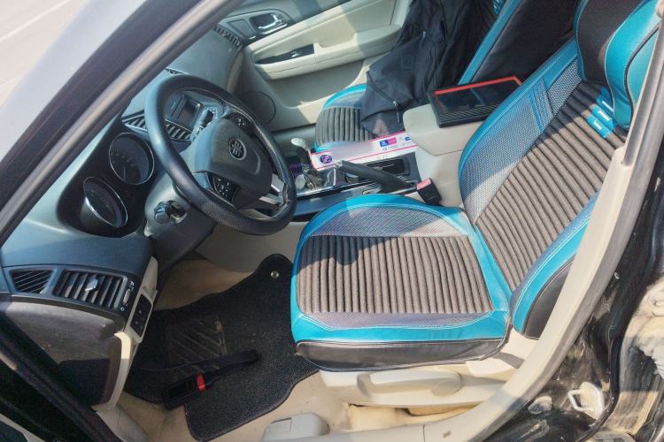 Used Bestune B50 2013 1.6L manual luxury version Left Front Seat