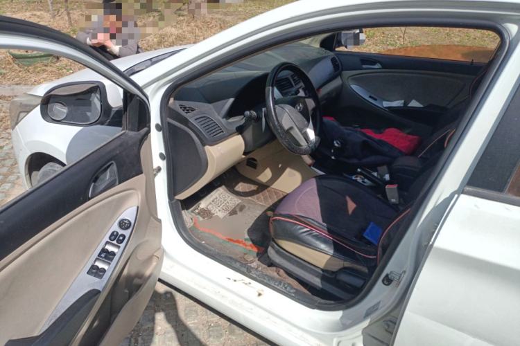 Used Hyundai Verna (older generation) 2014 1.4L Manual Smart GLS Trim
