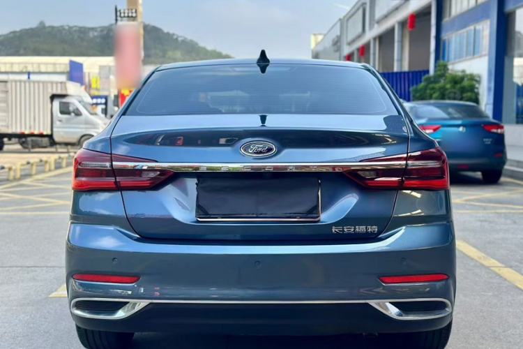 Used Ford Escort 2021 1.5L Automatic Diamond Edition Exterior 4