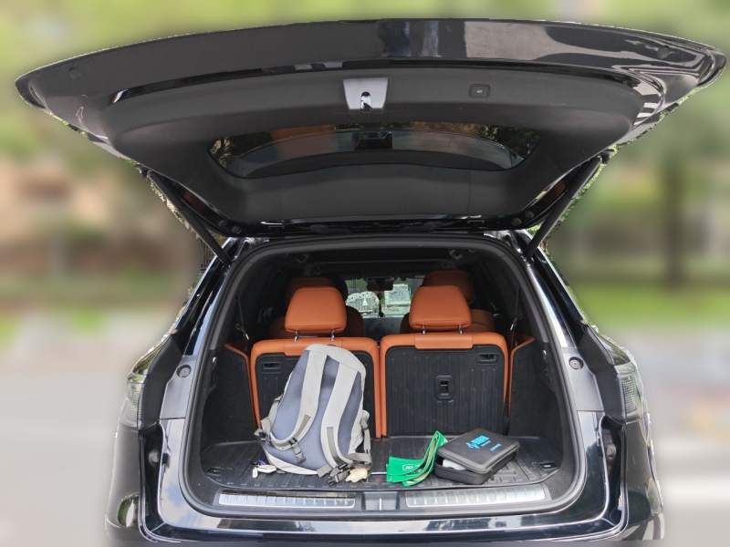 Used Hima AITO M8 2025 Extended-Range Max+ Version 53.4 kWh 6-Seater Edition — 20