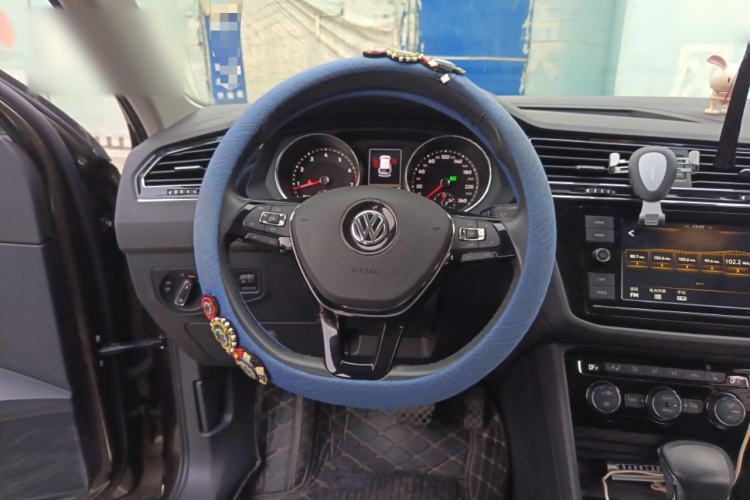 Used Volkswagen Tiguan L 2019 330TSI Automatic Two-Wheel Drive Smart Luxury Version China VI Standard Steering Wheel