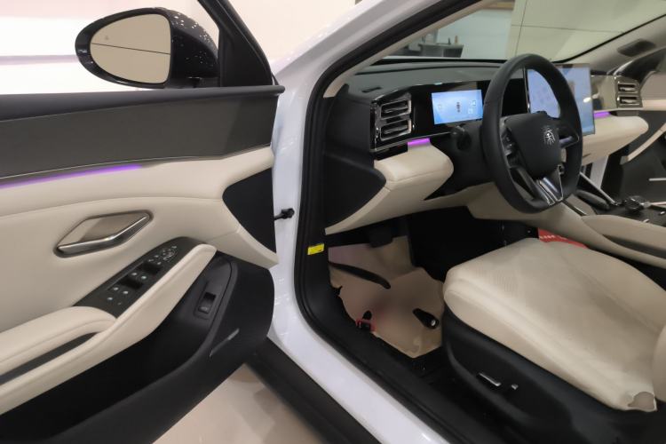 Used BYD Qin L 2024 DM-i 120KM Excellence Model