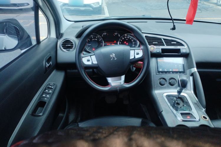 Used Peugeot 3008 2016 2.0L Automatic Classic Edition Steering Wheel