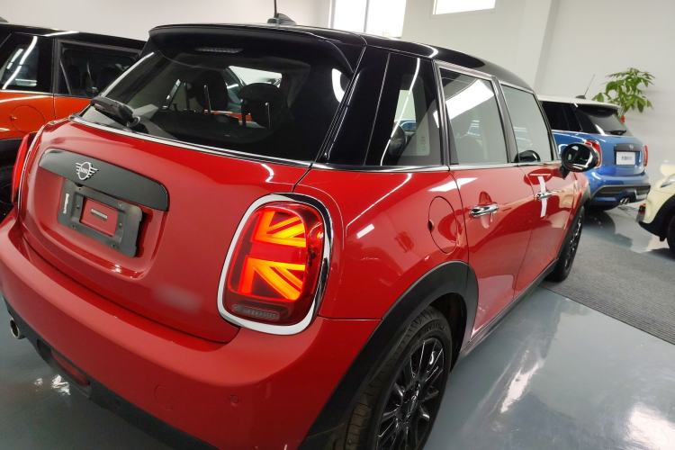 Used MINI 2019 1.5T COOPER Classic Edition Five-Door Version
