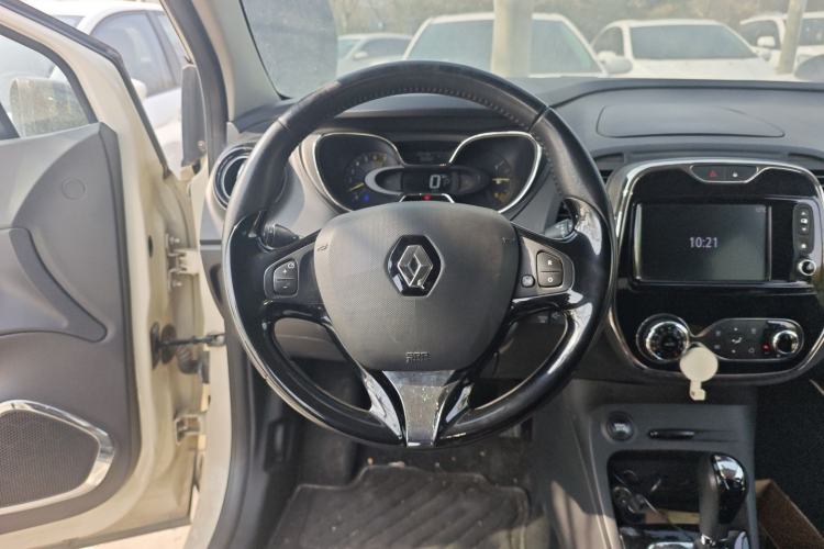 Used Renault Captur 2015 1.2T Automatic Luxury First Edition