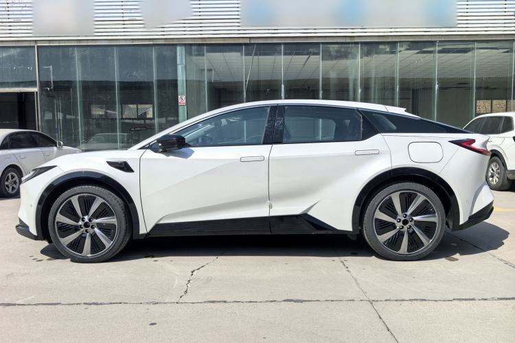 Used Toyota bZ5 2025 Model 550 PRO Smart Driving Edition
