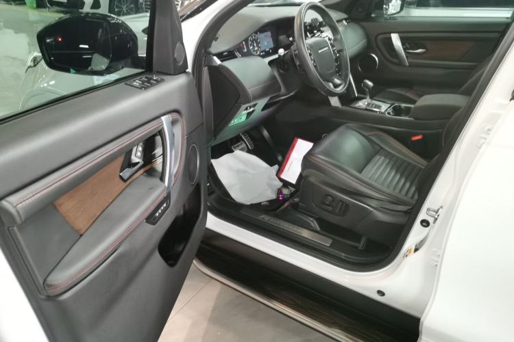 Used Land Rover Discovery Sport New Energy 2021 P300e Performance Tech Edition Interior 3