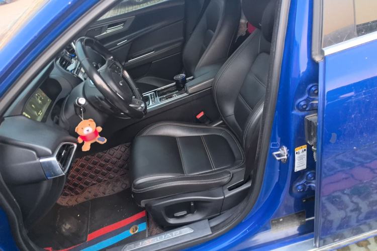 Used Jaguar XEL 2018 2.0T 200 PS Premium Edition Left Front Seat