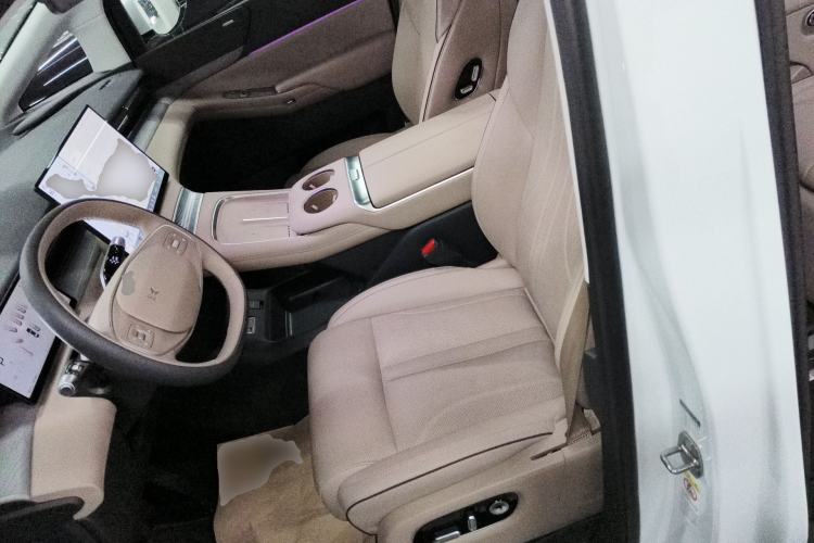 Used XPeng X9 2025 740 Ultra-Long Range Max
