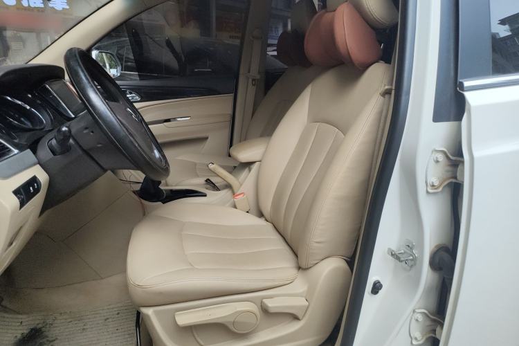 Used Baojun 730 2016 1.5L Manual Comfort Version 7 Seats China V Emission Standard
