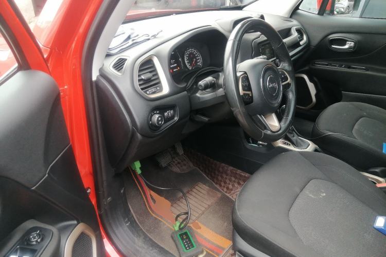 Used Jeep Renegade 2017 180TS Automatic Four-Wheel Drive Superior Edition
