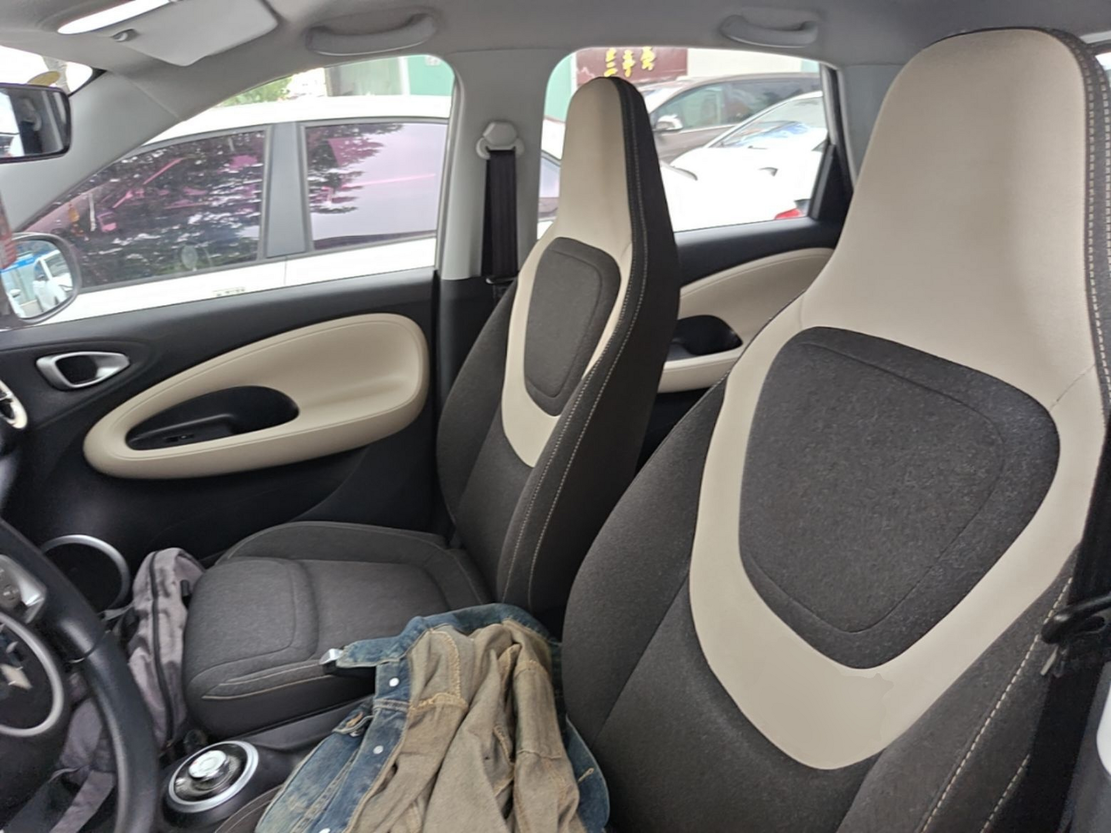 Interior delantero