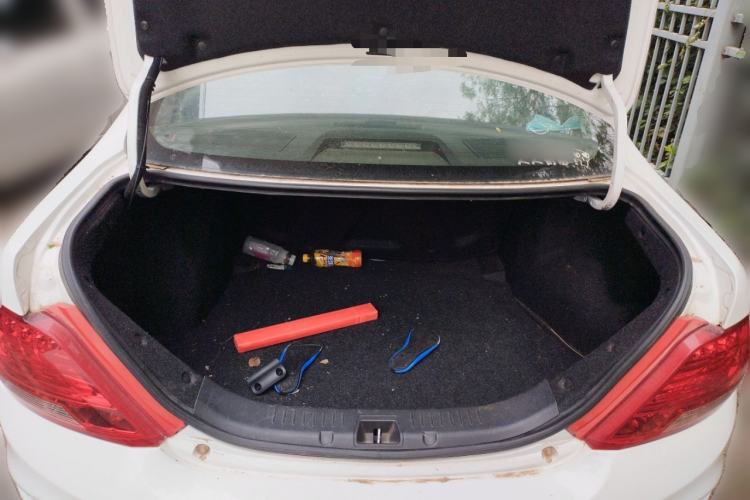 Used BYD Surui 2015 Revised Version 1.5L Manual Luxury Edition
