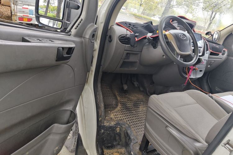 Used SAIC MAXUS Xintu V80 
