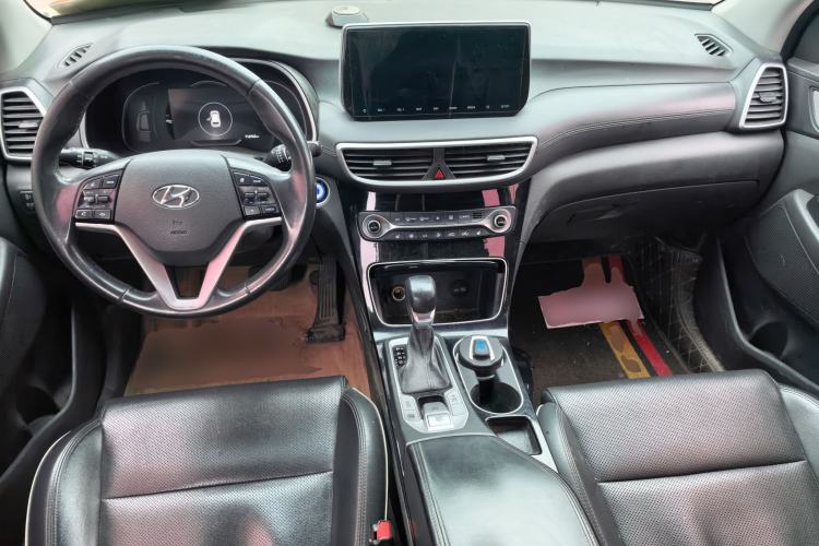 Used Hyundai Tucson 2019 280TGDi Dual-Clutch Two-Wheel Drive Smart Connect Version China VI Center Console