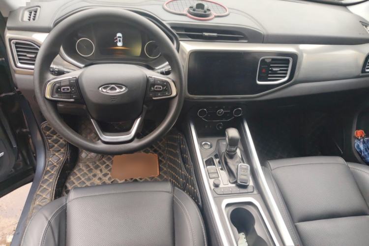 Used Chery Tiggo 8 2018 1.5 TCI Automatic Luxury Model 5 Seats Center Console