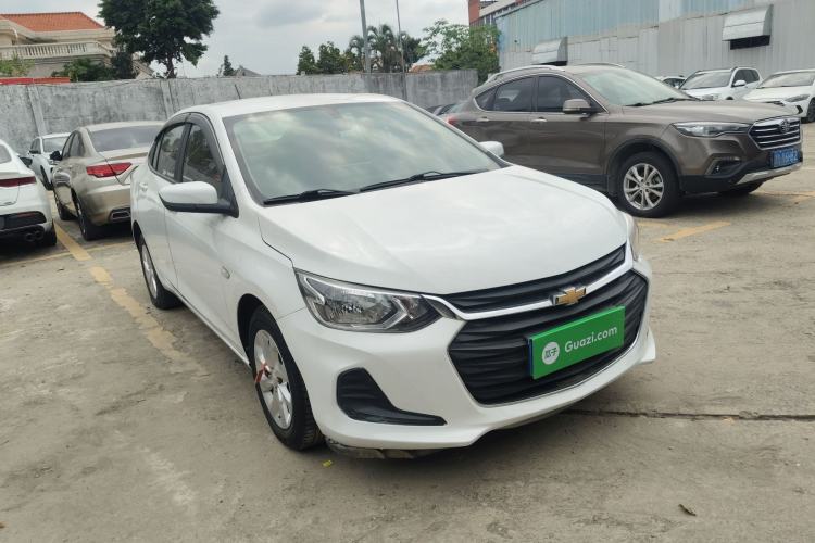 Used Chevrolet Cavalier 2022 325T Automatic Enjoyment Edition Front Right 45 Deg