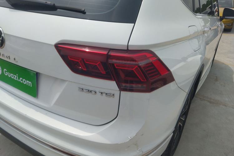 Used Volkswagen Tiguan L 2023 330TSI Automatic Two-Wheel Drive R-Line Flagship Edition Right Rear Taillight