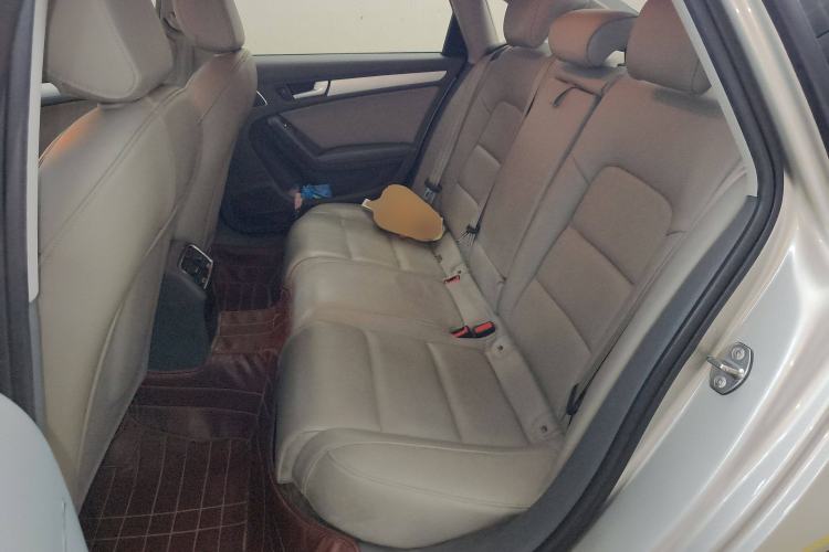 Used Audi A4L 2016 35 TFSI Collector's Edition Automatic Standard Model
