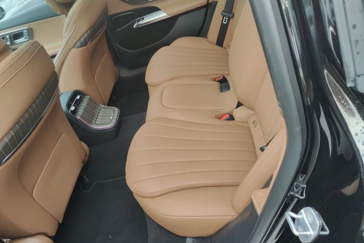 Used Mercedes-Benz E-Class 2024 E 300 L Stylish Model Left Rear Seat