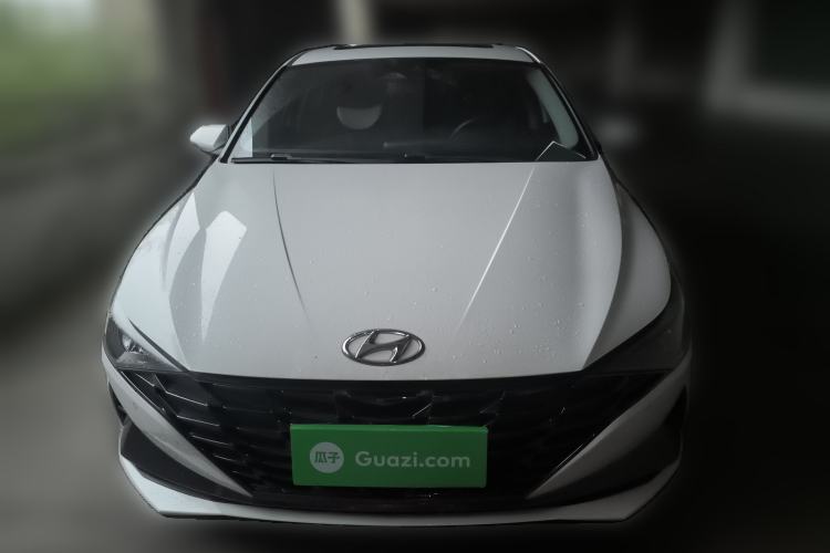 Used Hyundai Elantra 2021 1.5L CVT LUX Prestige Edition
