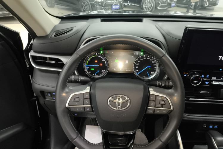 Used Toyota Highlander 2022 Dual-Engine 2.5L Four-Wheel Drive Prestige Version 7 Seats