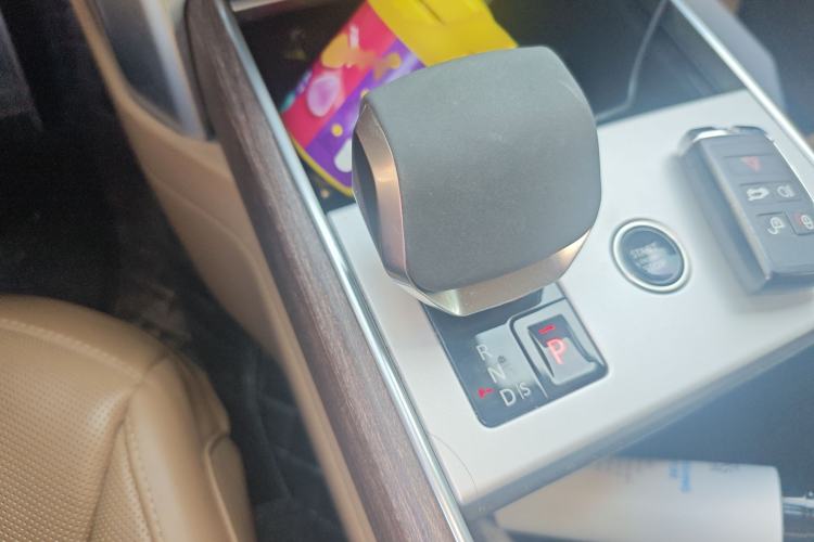 Used Land Rover Range 2023 3.0 L6 360 PS Grand Edition
