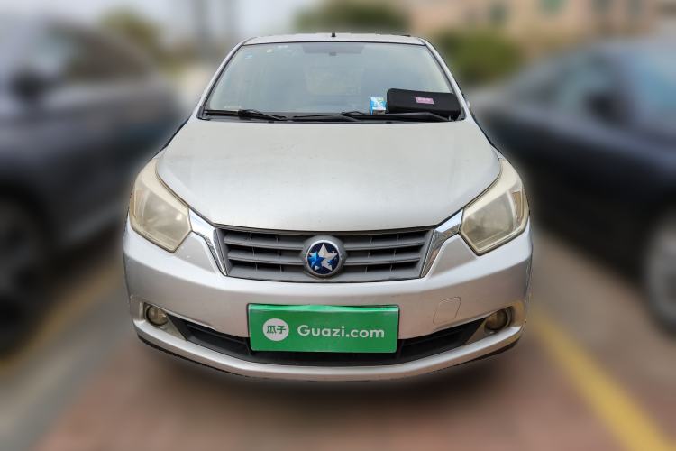 Used Venucia R50 2014 1.6L Automatic Splendid Edition