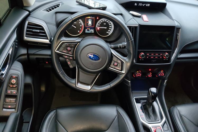 Used Subaru Forester 2021 2.0i Luxury Edition Steering Wheel