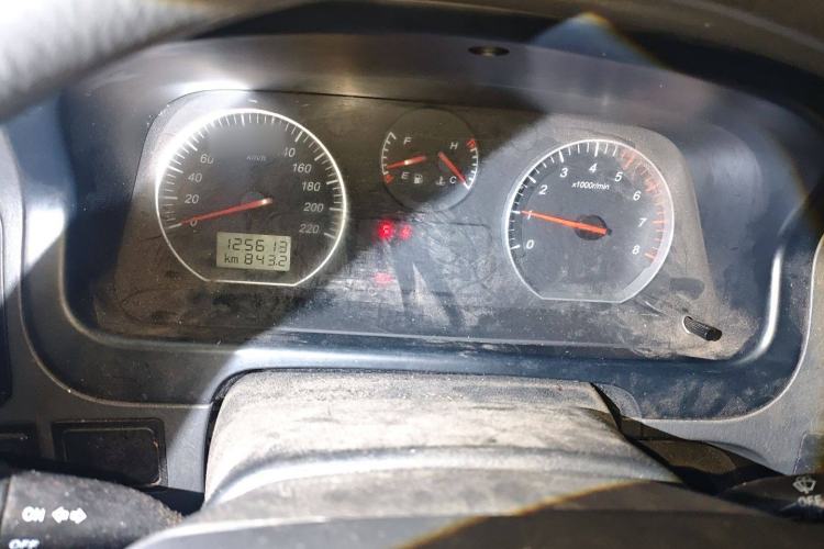 Used Jinbei Express 2017 2.0L Standard Version V19
