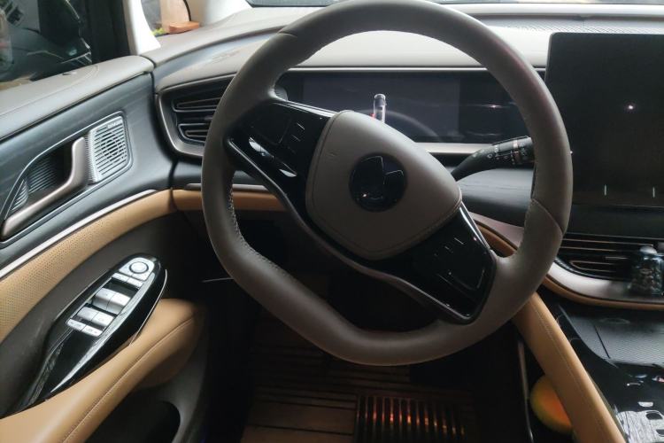 Used Denza D9 2022 DM-i 970 Four-Wheel Drive Flagship Model