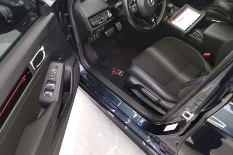 Used Honda Civic 2022 240TURBO CVT Dynamic Edition Driver Seat