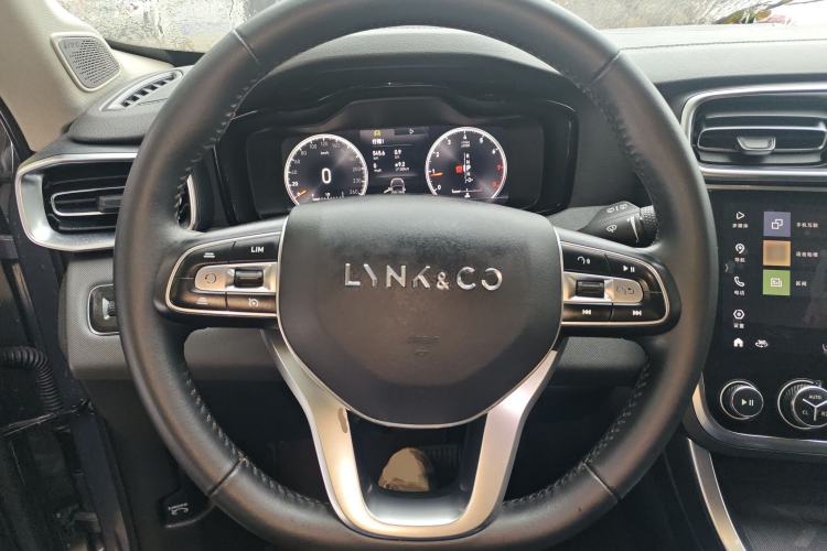 Used Lynk & Co 01 2019 2.0T Two-Wheel Drive Zhaopu Version China VI Standard Steering Wheel