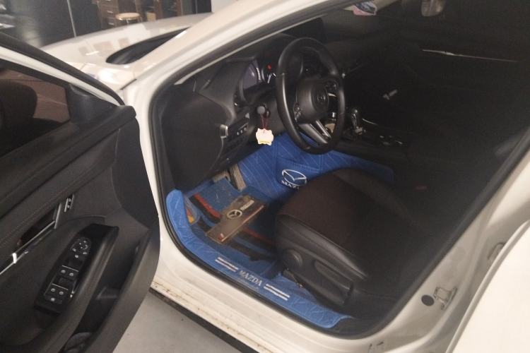 Used Mazda 3 Axela 2023 2.0L Automatic Zhiya Edition
