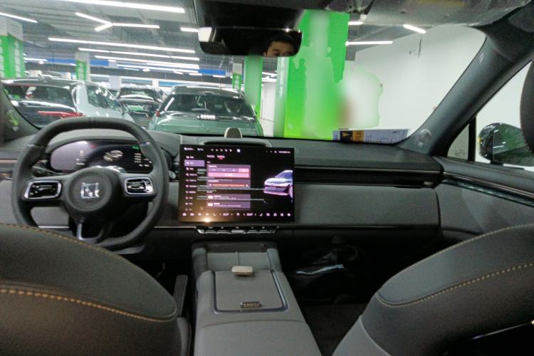 Used Zeekr 7X 2025 100 kWh Long-Range Rear-Wheel Drive with Intelligent Driving Features