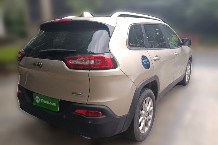 Used Jeep Cherokee 2016 2.4L Leading Edition
