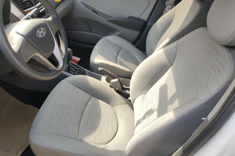 Used Hyundai Verna (older generation) 2016 1.4L Automatic Smart GLS Left Front Seat