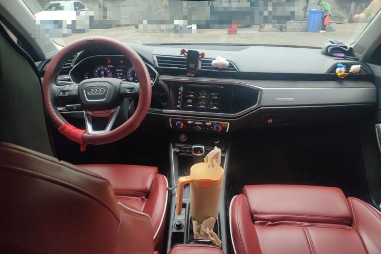 Used Audi Q3 2019 35 TFSI Advanced Dynamic Edition Center Console