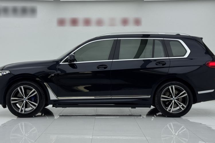 Used BMW X7 2022 xDrive40i Luxury M Sport Package
