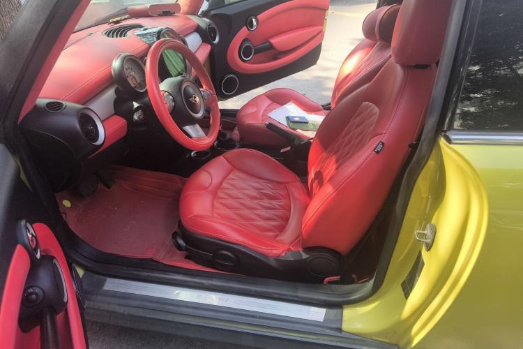 Used MINI 2011 1.6L COOPER Fun
