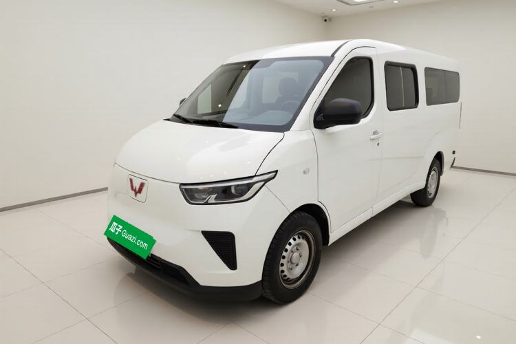 Used Wuling Yangguang 2025 Model 400km Bus Edition—Comfort Edition