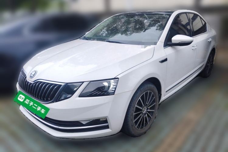 Used Skoda Octavia 2019 1.5L Automatic Smart Drive Luxury Edition China VI Standard
