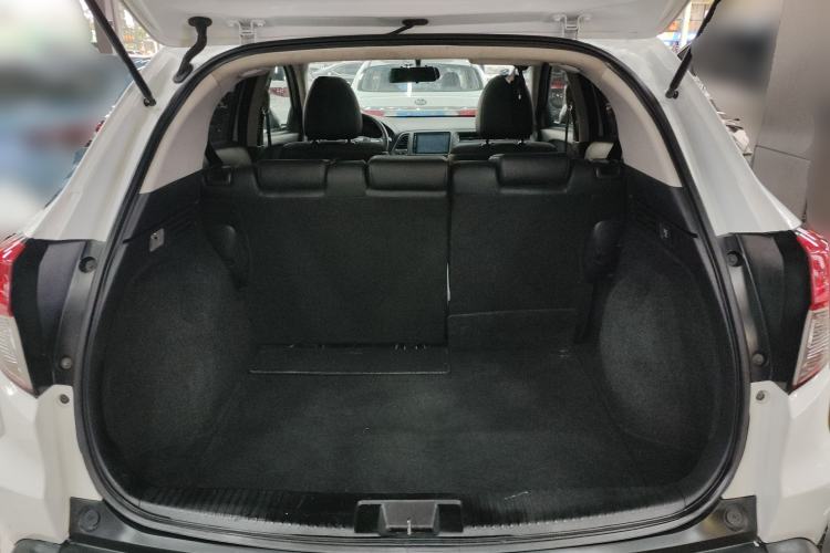 Used Honda Vezel 2019 1.5L CVT Pioneer Edition China VI Trunk