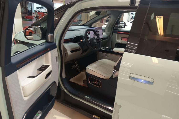 Used Zeekr MIX 2025 Long-Range Intelligent Driving Edition