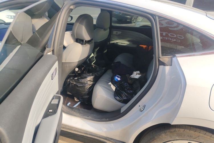 Used Geely Galaxy E8 2024 665 km Range Rear-Drive Starship Long-Range Version