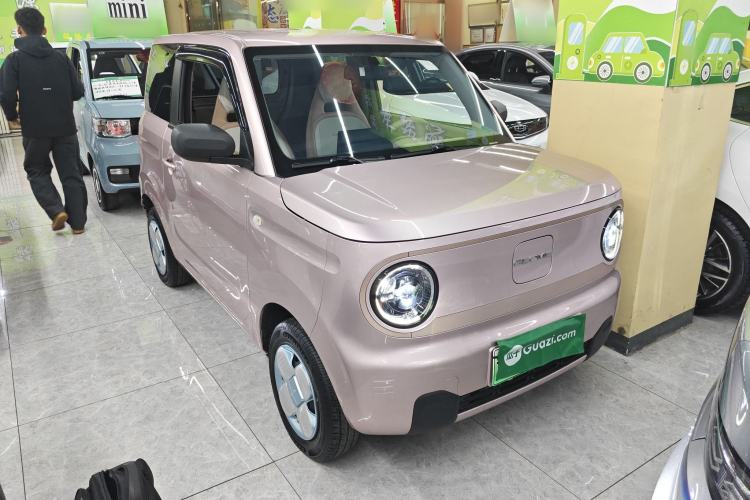 Used Geely Galaxy Panda 2023 Panda Mini 200km Endurance Bear
