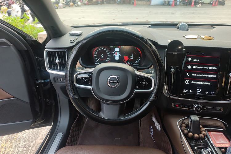 Used Volvo S90 New Energy 2021 T8 eDrive Hybrid Zhiyi Luxury Edition Steering Wheel