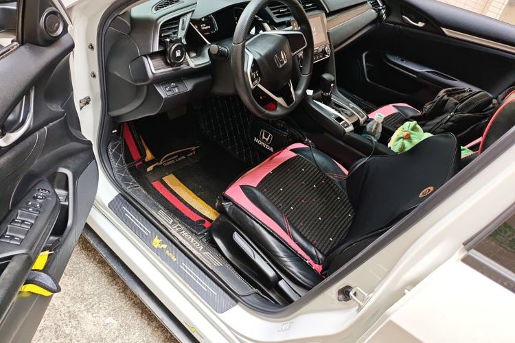 Used Honda Civic 2019 220TURBO CVT Dynamic Edition China VI Driver Seat