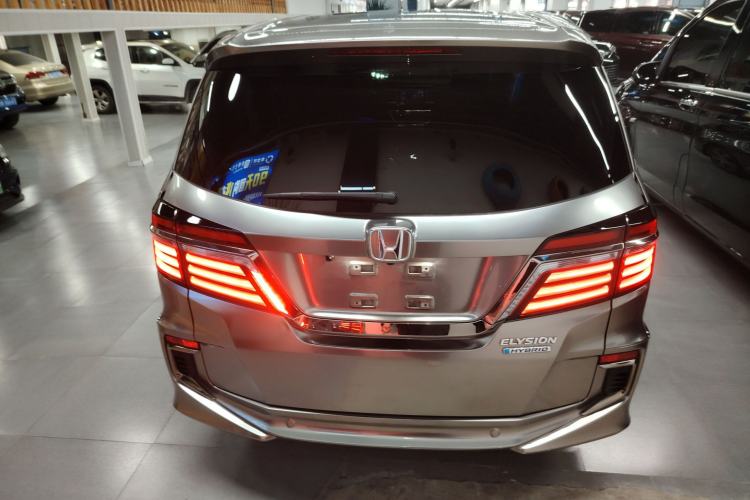 Used Honda Elysion 2019 2.0L Hybrid Luxury Edition
